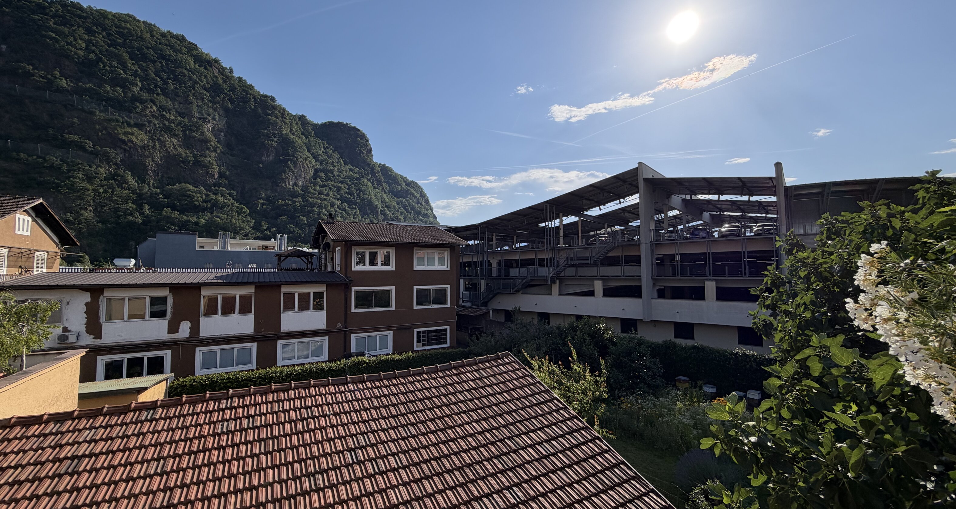 Helles Büro mit toller Terrasse