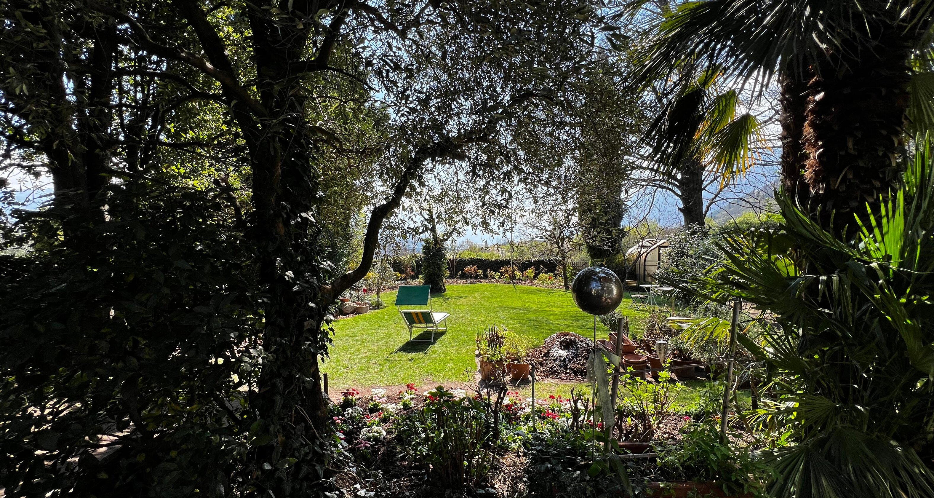 Charmantes Einfamilienhaus mit traumhaftem Privatgarten in ruhiger Lage
