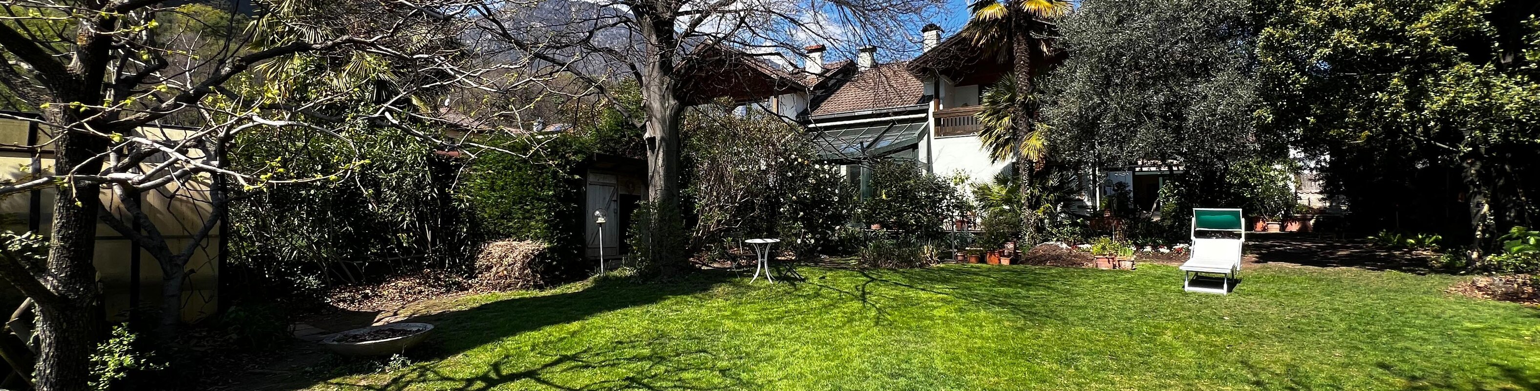 Charmantes Einfamilienhaus mit traumhaftem Privatgarten in ruhiger Lage