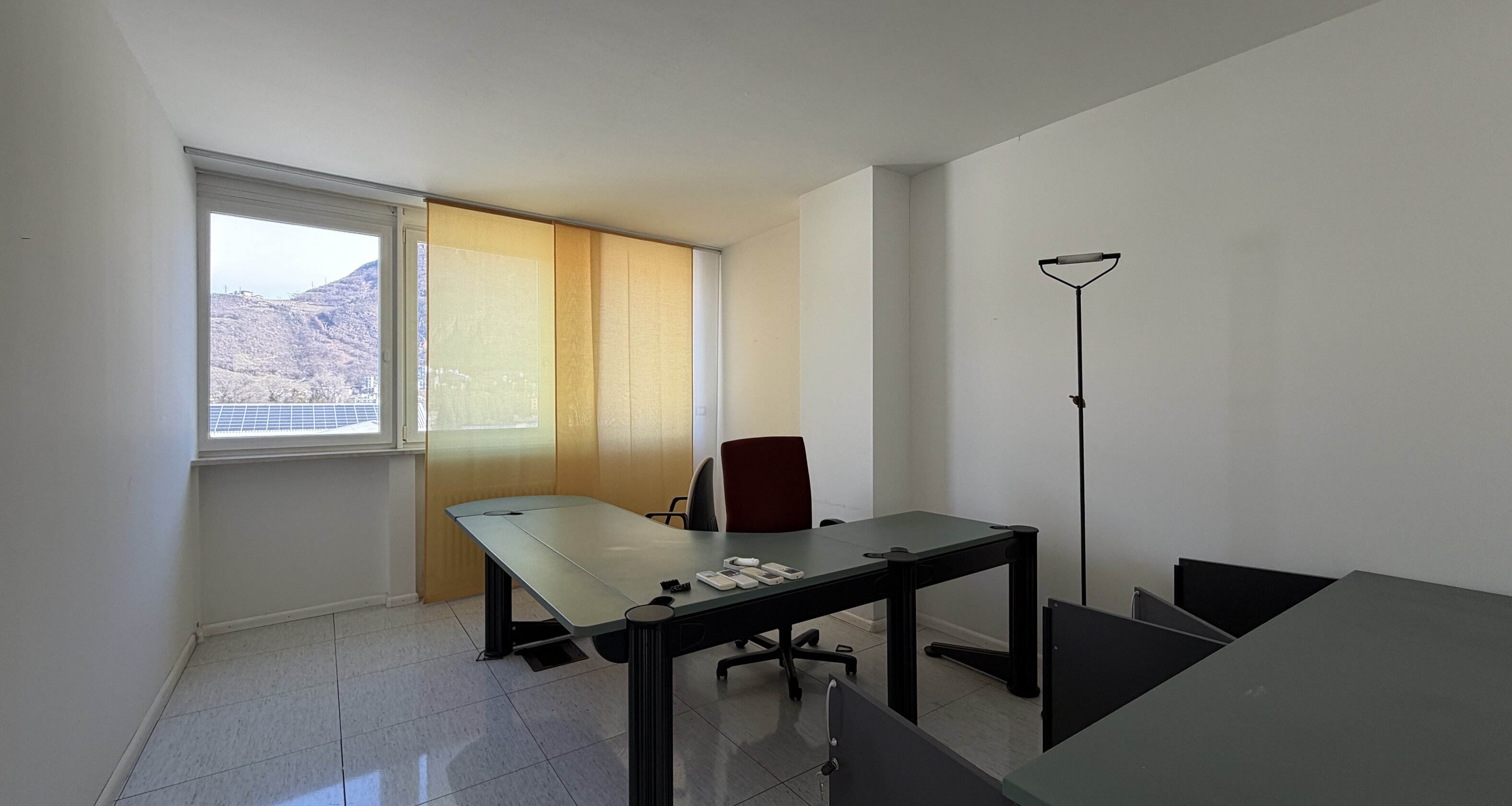 Großes Büro im 3. Stock: 260 m² mit Top-Ausstattung