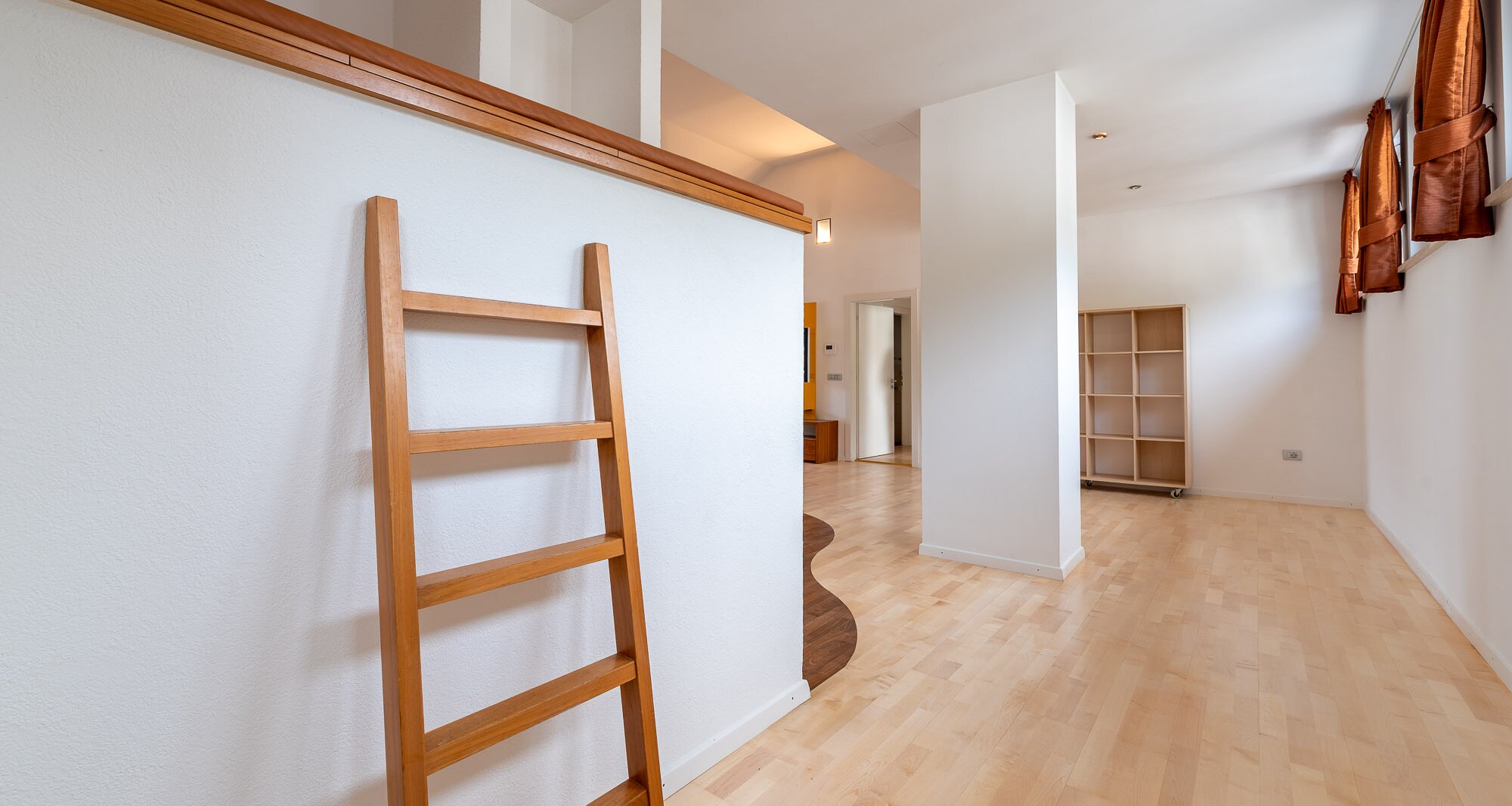 Exklusive Dachgeschosswohnung mit Terrasse und traumhaftem Ausblick in Bestlage
