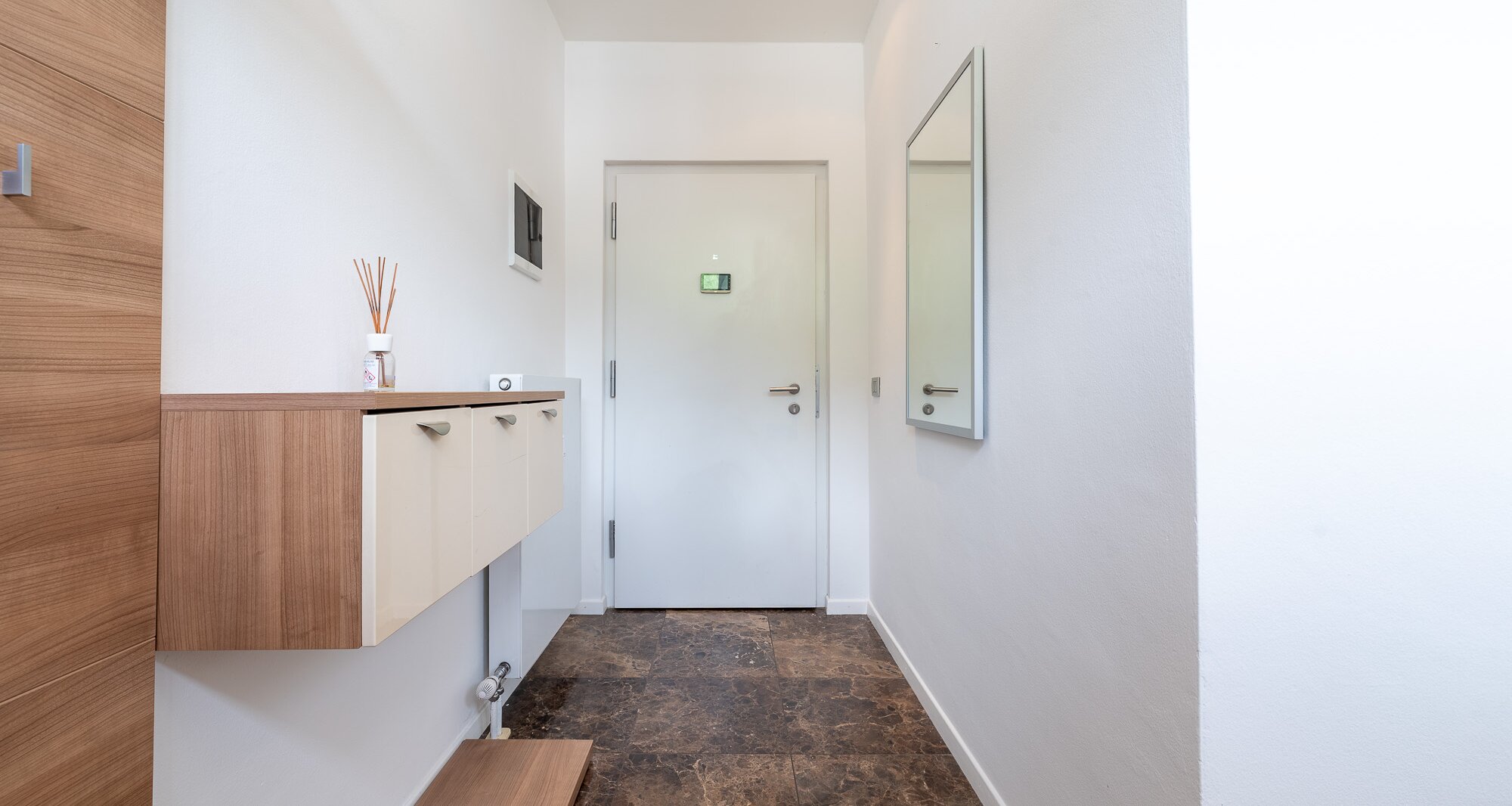 Exklusive Dachgeschosswohnung mit Terrasse und traumhaftem Ausblick in Bestlage