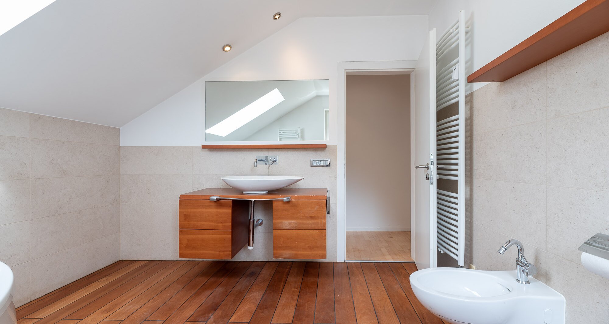 Exklusive Dachgeschosswohnung mit Terrasse und traumhaftem Ausblick in Bestlage
