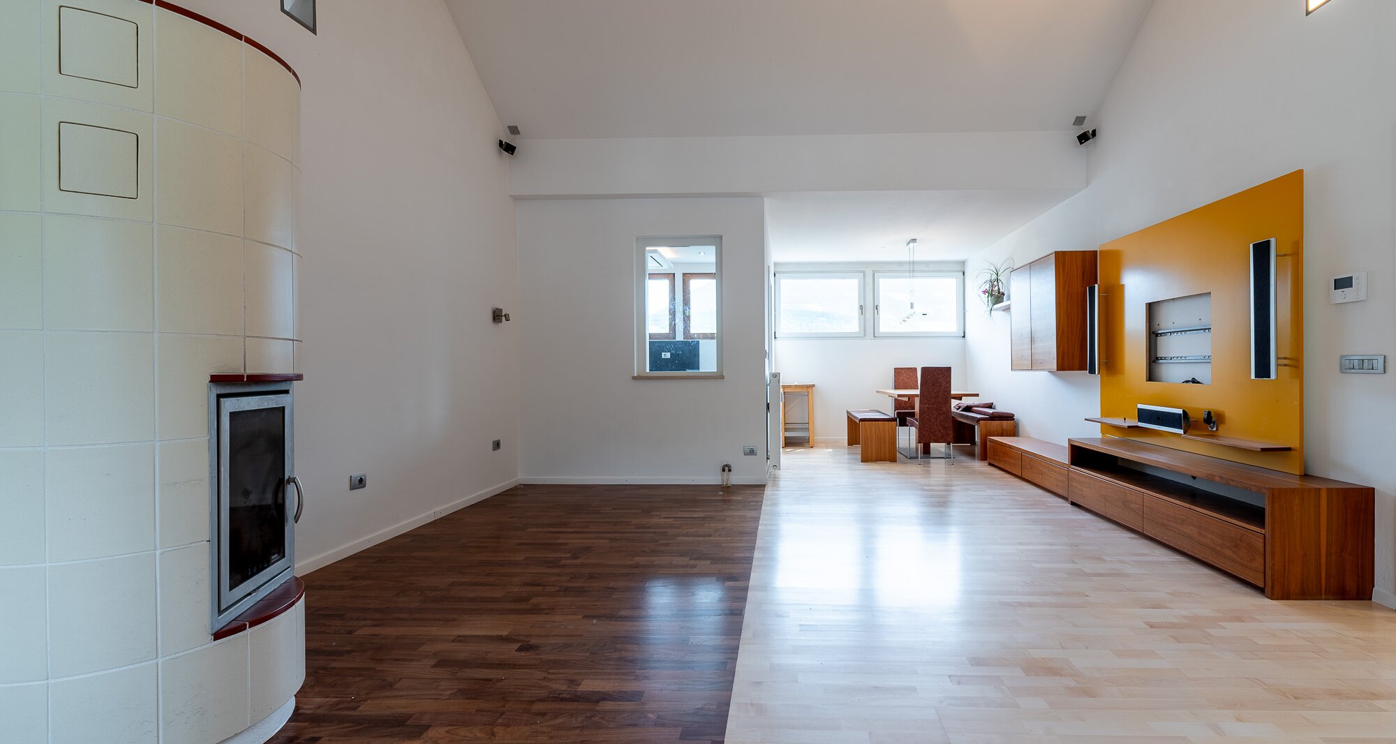 Exklusive Dachgeschosswohnung mit Terrasse und traumhaftem Ausblick in Bestlage