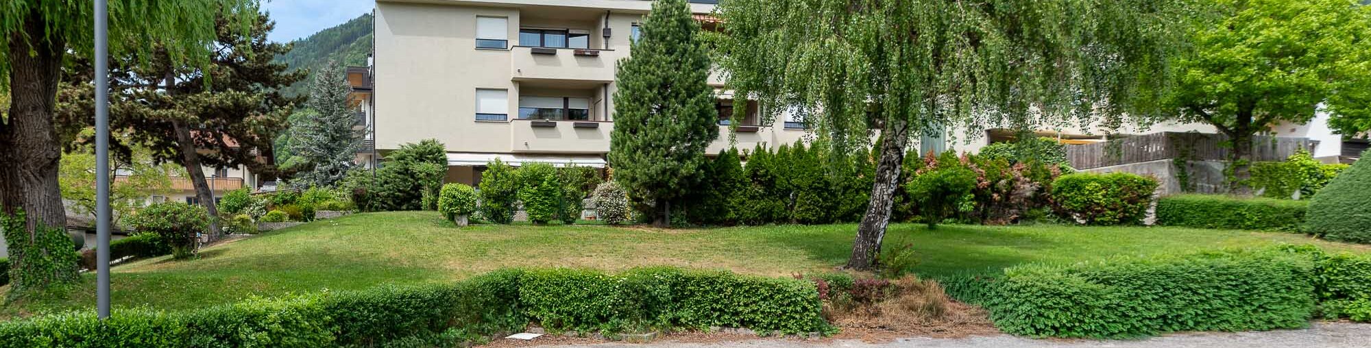 Exklusive Dachgeschosswohnung mit Terrasse und traumhaftem Ausblick in Bestlage