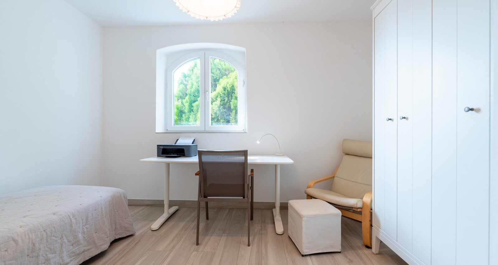 Neu renovierte Dreizimmerwohnung in ruhiger Lage