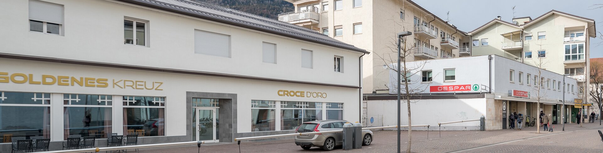 Helle Dreizimmerwohnung mit zwei Balkonen im historischen Zentrum von Brixen