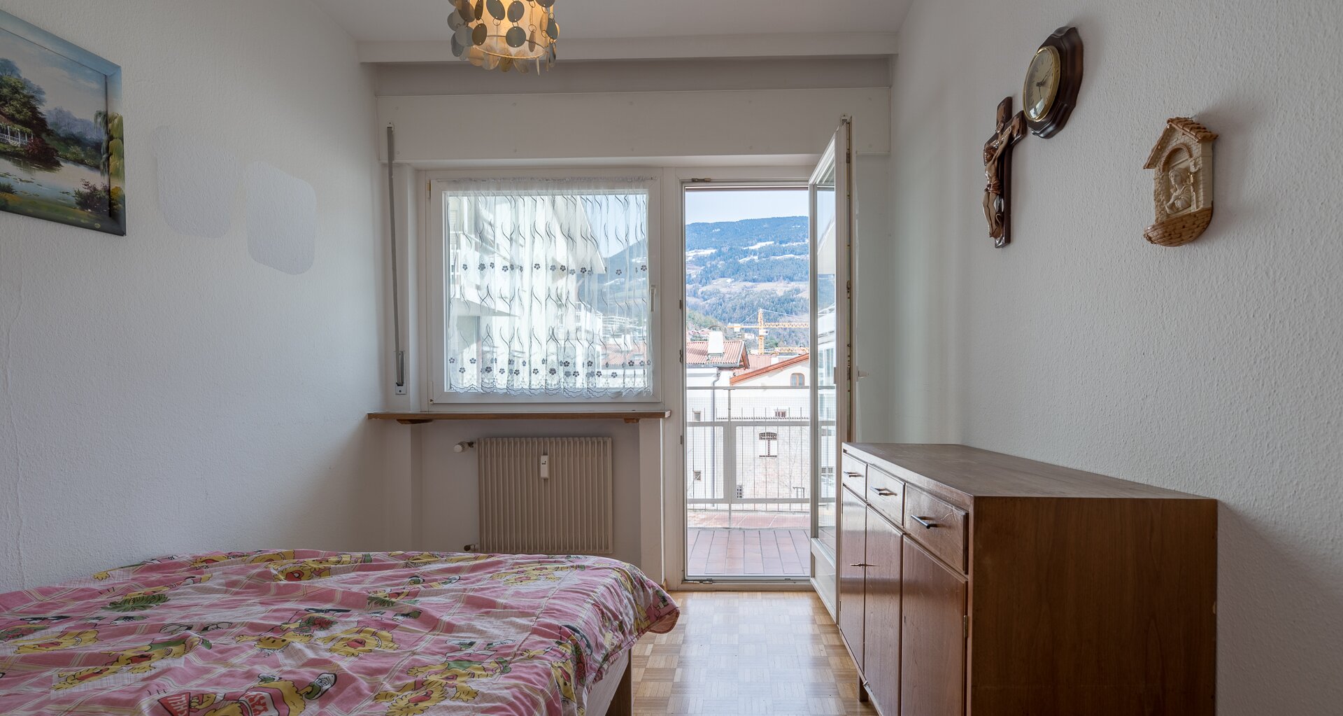 Helle Dreizimmerwohnung mit zwei Balkonen im historischen Zentrum von Brixen