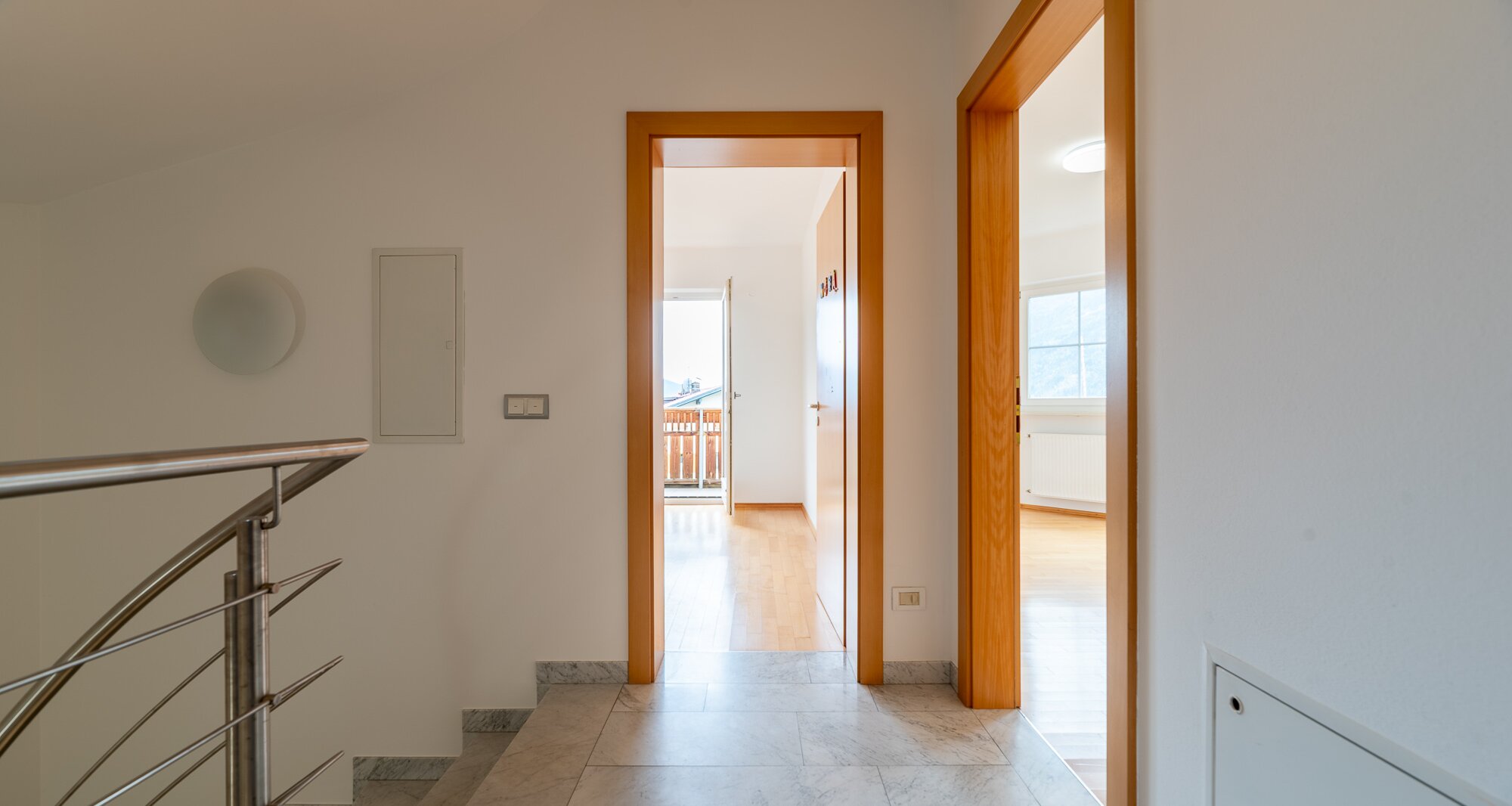 Schönes Eckreihenhaus mit Privatgarten in sonniger Panoramalage