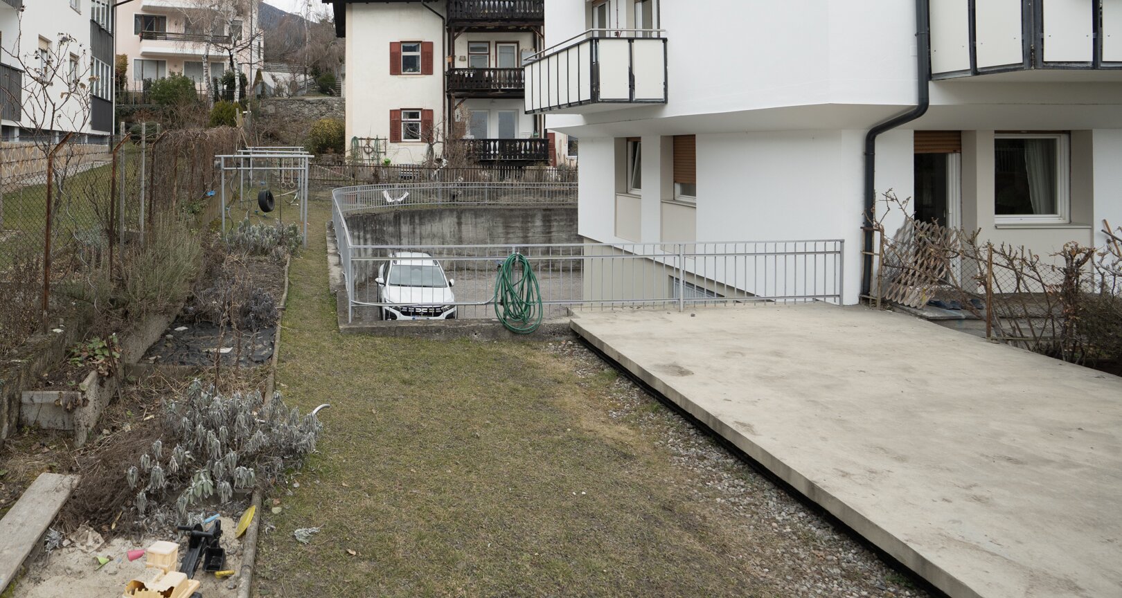 Fünfzimmerwohnung in zentraler Lage mit drei Balkonen