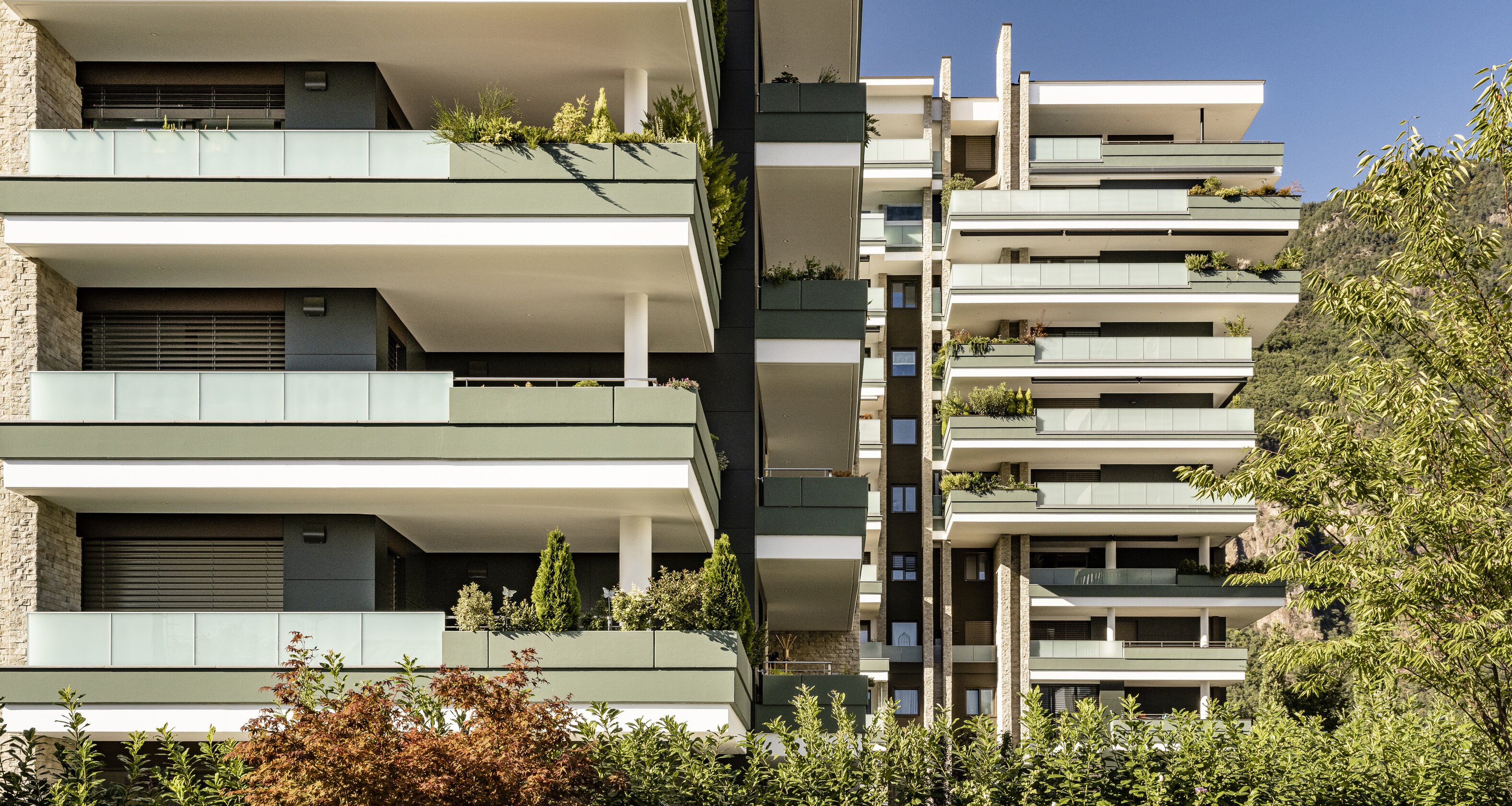 Moderno bilocale con ampia veranda, cantina e garage