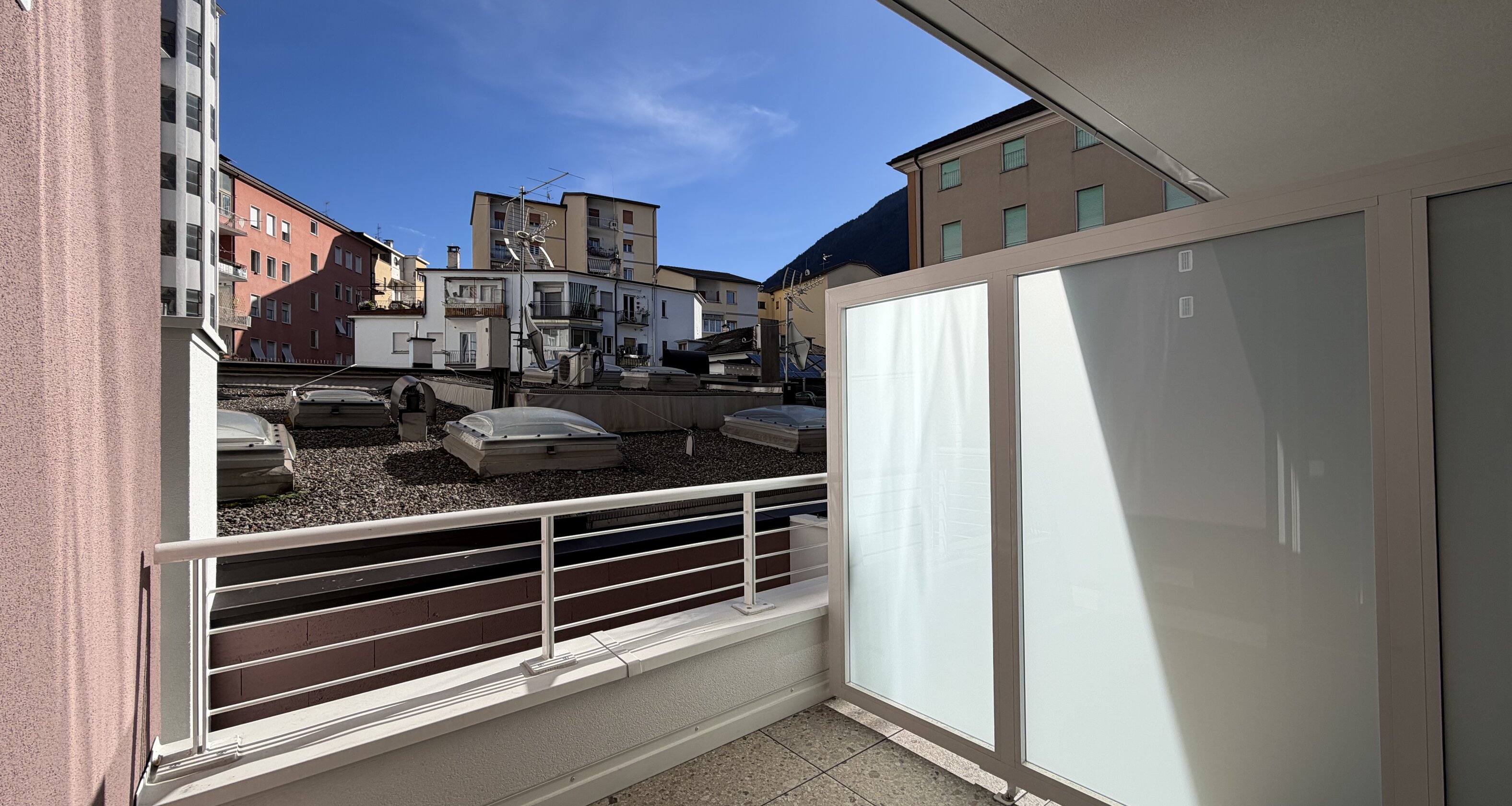W6 - Neue, große Zweizimmerwohnung mit zwei Terrassen