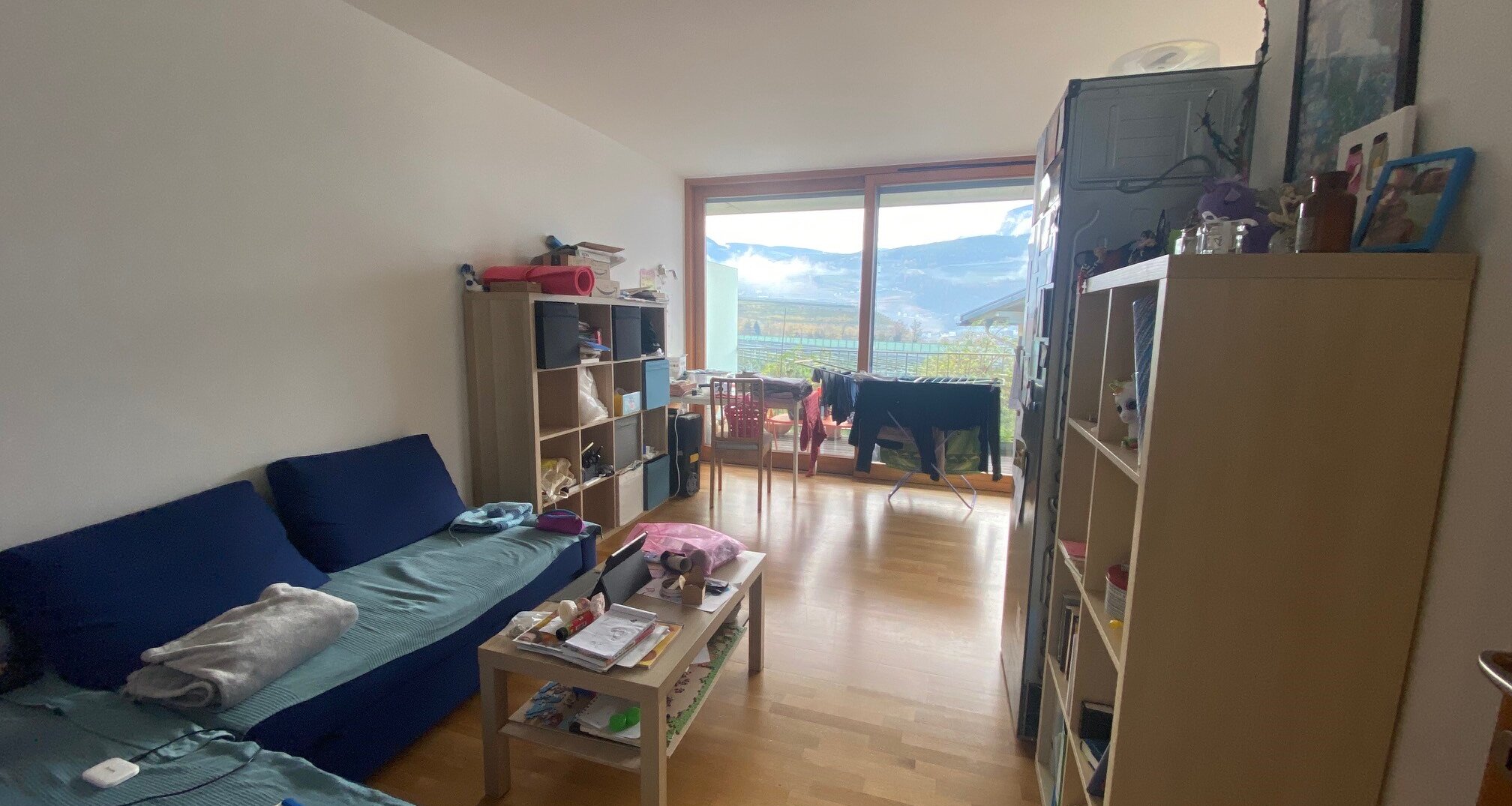 Neuwertige Dreizimmerwohnung mit Terrasse