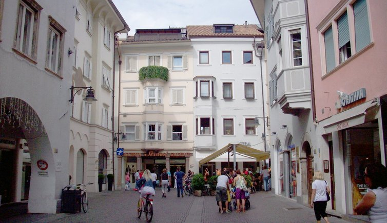 B_RS123826_6014_bozen_mustergasse.JPG