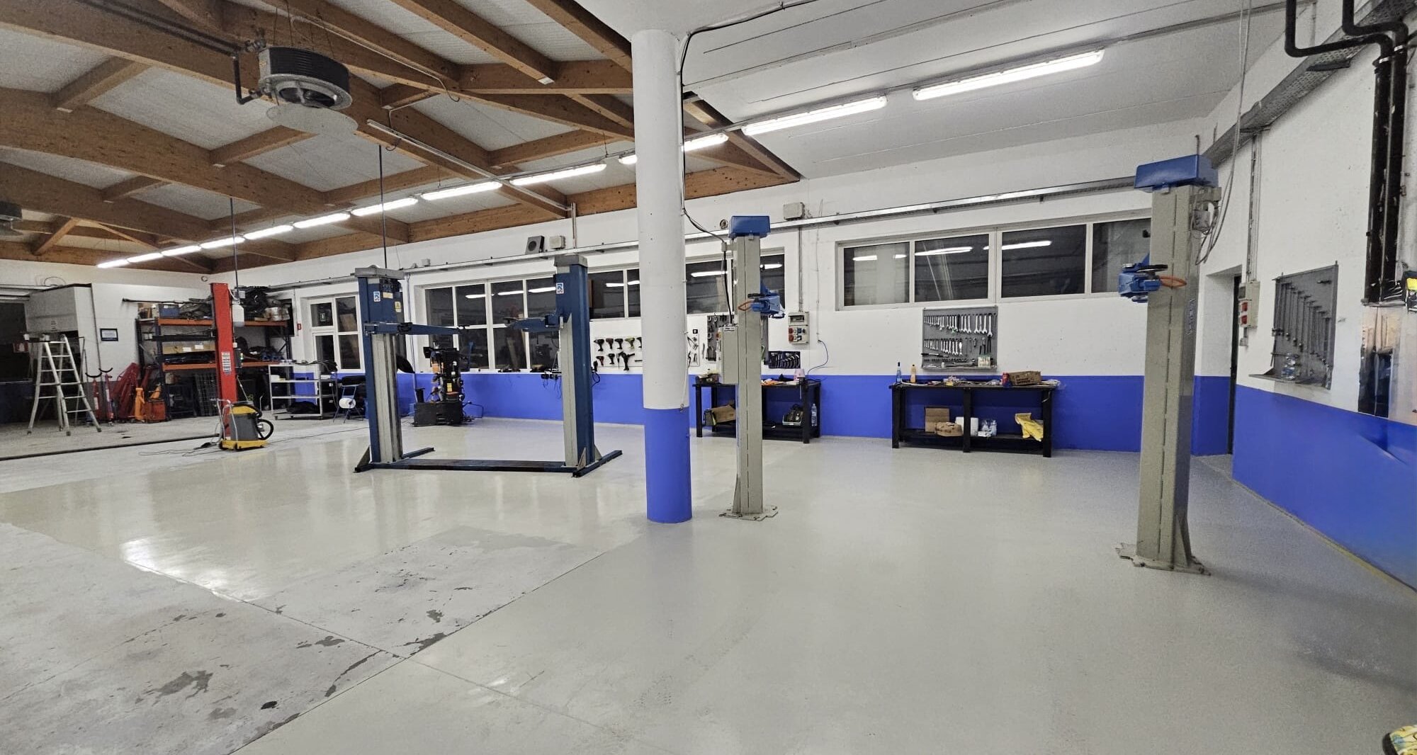 Autowerkstatt in Top-Zustand