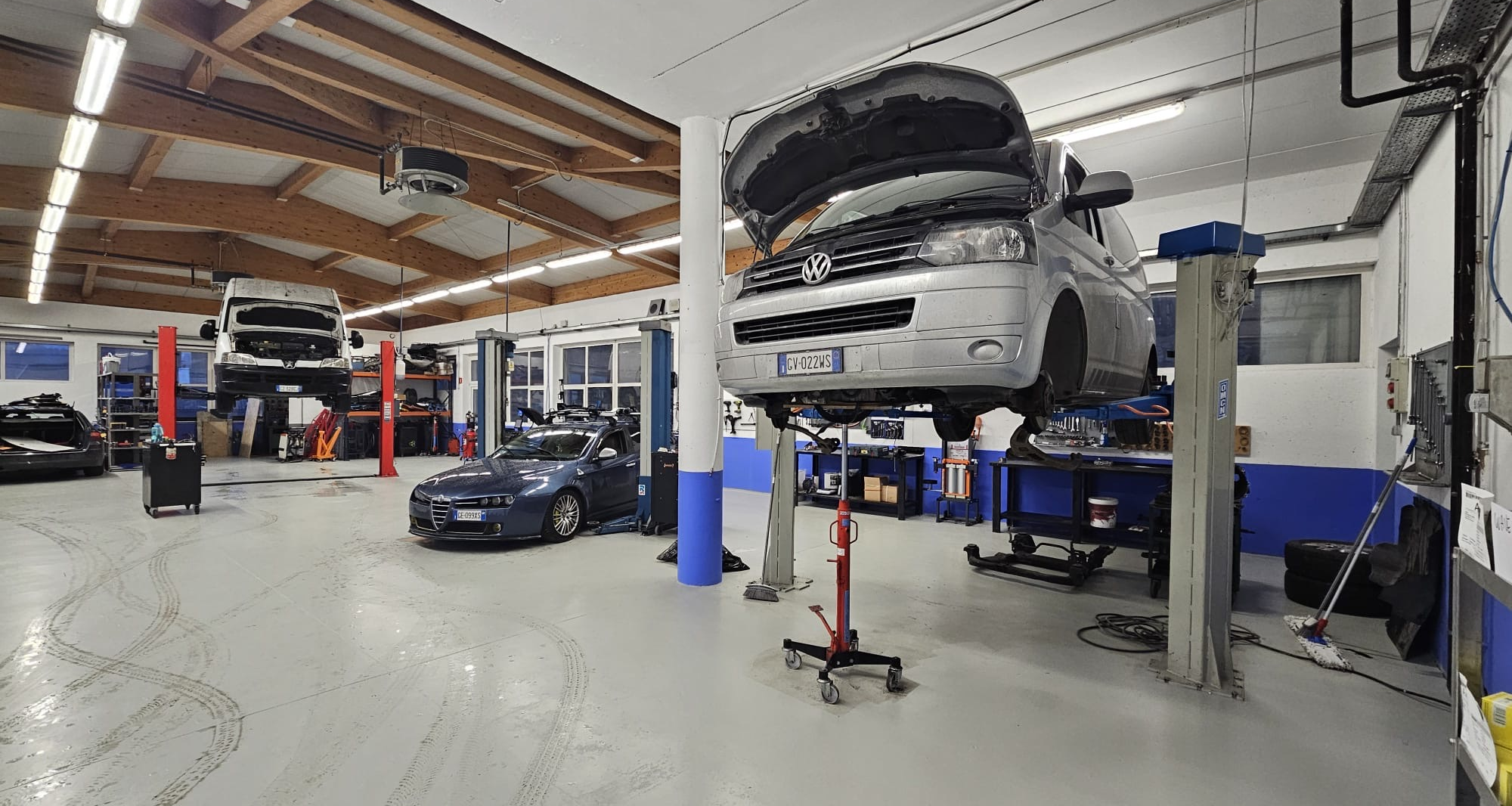 Autowerkstatt in Top-Zustand
