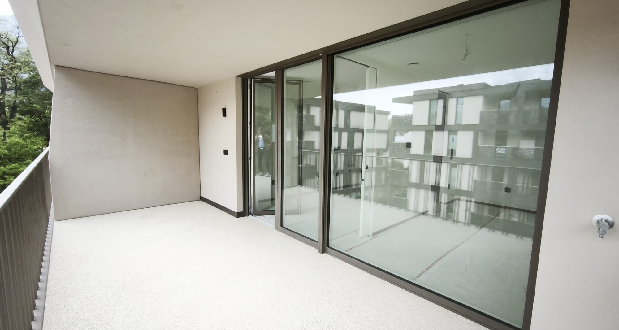 W9: Neue, kleine Zweizimmerwohnung mit Balkon