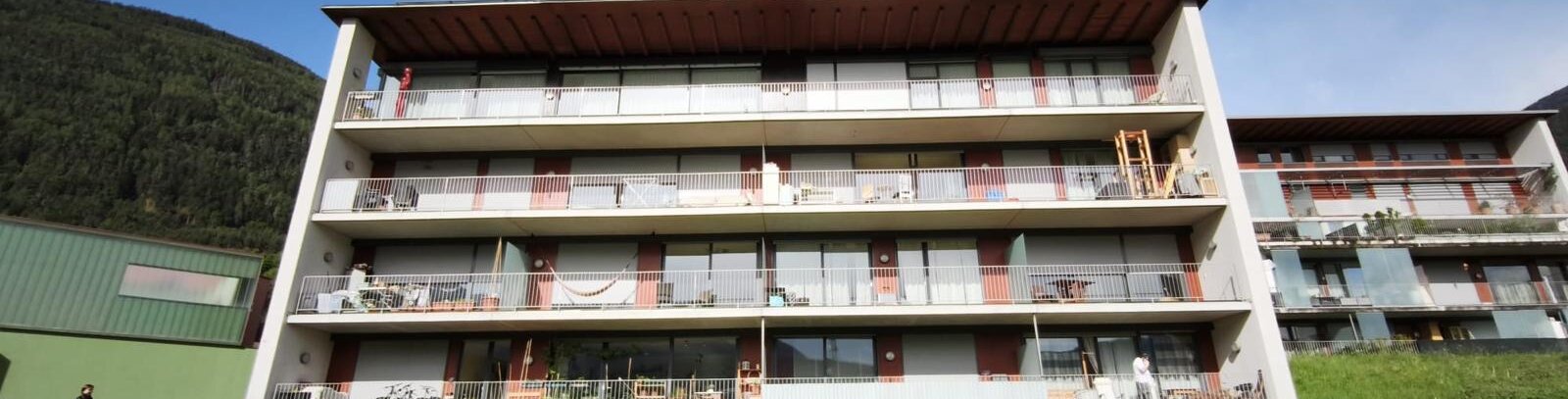 Moderne, teilmöblierte Zweizimmerwohnung mit Terrasse