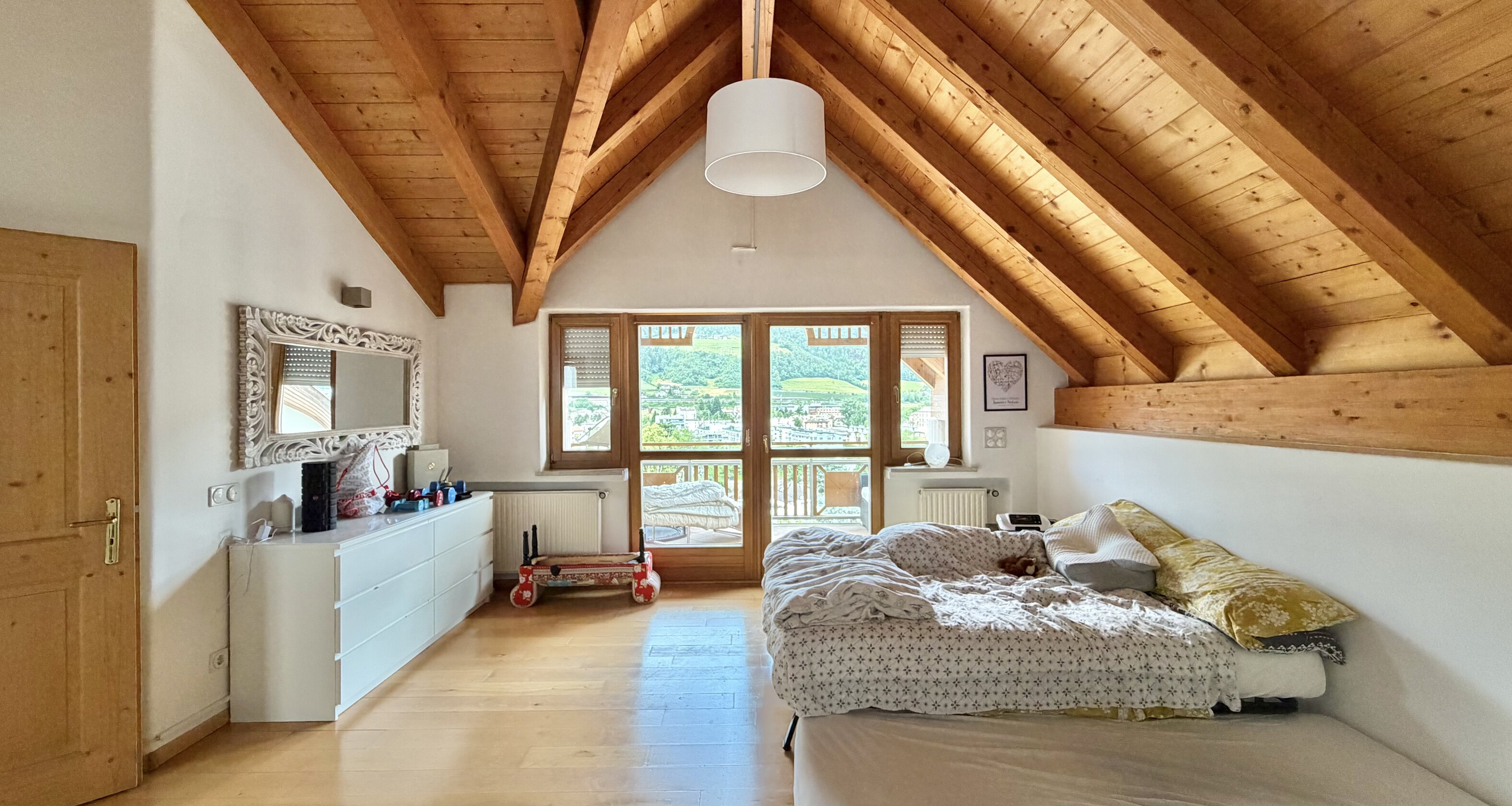 Große 6-Zimmer-Dachgeschosswohnung mit Panoramablick über Brixen